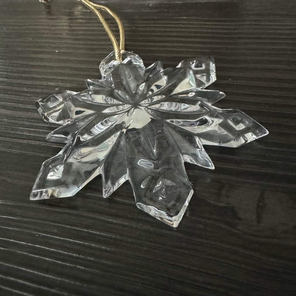 Mikasa Joyous Collection Crystal Snowflake Ornaments (2) New Without Box - Picture 7 of 12